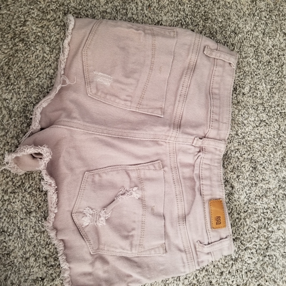 Shorts - Picture 2 of 3